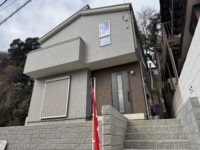 北松戸まで徒歩10分！生活便利なLDK18帖。主寝室10.6帖は間仕切りも可能で急なゲストの宿泊も安心！